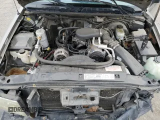 2001 GMC Sonoma SLS w/1SG Pkg with VIN 1GTCS19W318154175, listed as a Copart auction lot 79110724 with 135,746 mi miles and Salvage Title. Bid and sale history available at carsss.com. Image 11.