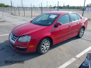 2010 Volkswagen Jetta Sedan S with VIN 3VWJZ7AJ9AM053897, listed as a IAAI auction lot 40300970 with 249,537 mi miles. Bid and sale history available at carsss.com. Image 2.