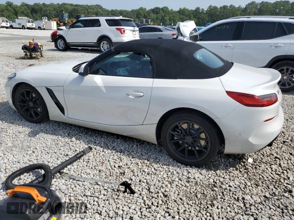 2020 BMW Z4 sDrive30i with VIN WBAHF3C06LWW83982, listed as a Copart auction lot 66076064 with 71,855 mi miles and Salvage Title. Bid and sale history available at carsss.com. Image 2.
