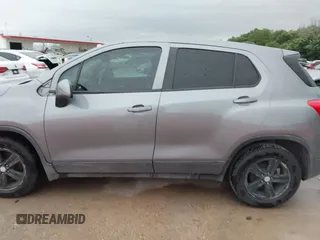 2020 Chevrolet Trax LS with VIN 3GNCJKSB2LL221800, listed as a IAAI auction lot 42196637 with 43,085 mi miles and . Bid and sale history available at DreamBid. Image 14.