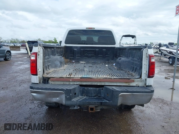 2013 Ford F-250 XL with VIN 1FT7W2BT8DEB45540, listed as a IAAI auction lot 41841007 with 424,066 mi miles and . Bid and sale history available at DreamBid. Image 6.