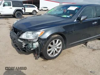 2009 Lexus LS 460 с VIN JTHCL46F095001574, выставлен на аукционе IAAI как лот 42115283 с пробегом 123 944 миль миль и . История ставок и продаж доступна на DreamBid. Изображение 6.