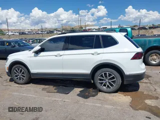 2018 Volkswagen Tiguan SEL с VIN 3VV2B7AX7JM138559, выставлен на аукционе IAAI как лот 42564565 с пробегом 74 602 миль миль и . История ставок и продаж доступна на DreamBid. Изображение 14.