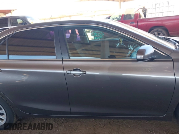 2017 Toyota Camry XLE with VIN 4T1BF1FK2HU352129, listed as a IAAI auction lot 41872423 with 160,835 mi miles. Bid and sale history available at carsss.com. Image 13.