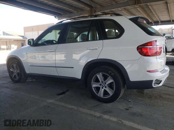 2013 BMW X5 xDrive35i with VIN 5UXZV4C55D0G50490, listed as a Copart auction lot 49876325 with 108,815 mi miles and Salvage Title. Bid and sale history available at carsss.com. Image 2.