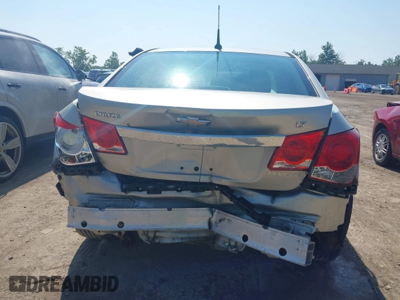 2014 Chevrolet Cruze 1LT с VIN 1G1PC5SB5E7214863, выставлен на аукционе IAAI как лот 42642718 с пробегом 132 939 миль миль и . История ставок и продаж доступна на DreamBid. Изображение 17.
