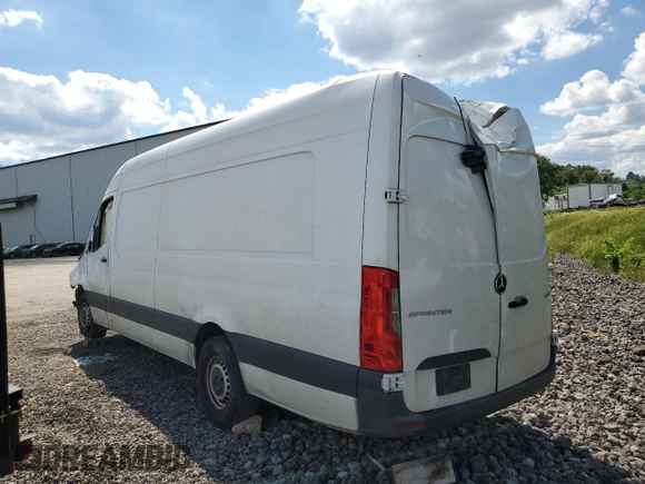 2019 Mercedes-Benz Sprinter Cargo Cargo with VIN W1W4EDHY4KP198942, listed as a Copart auction lot 60164484 with Not Provided miles and Salvage Title. Bid and sale history available at DreamBid. Image 2.