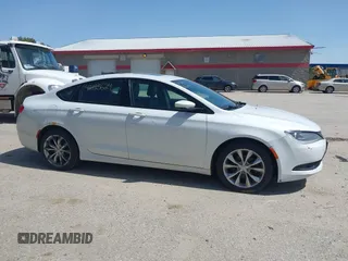 2015 Chrysler 200 S with VIN 1C3CCCBB6FN573571, listed as a IAAI auction lot 42125624 with 171,933 mi miles. Bid and sale history available at carsss.com. Image 14.