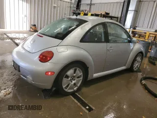 2004 Volkswagen New Beetle Coupe Turbo S with VIN 3VWFE31C54M402831, listed as a Copart auction lot 77426094 with 155,245 mi miles and Clean Title. Bid and sale history available at carsss.com. Image 3.