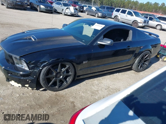 2007 Ford Mustang GT Deluxe with VIN 1ZVFT82H875263317, listed as a IAAI auction lot 41155196 with 69,631 mi miles and . Bid and sale history available at carsss.com. Image 17.