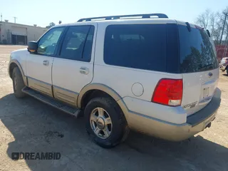 2005 Ford Expedition Eddie Bauer with VIN 1FMFU18575LB13711, listed as a IAAI auction lot 41848095 with 220,189 mi miles. Bid and sale history available at carsss.com. Image 3.