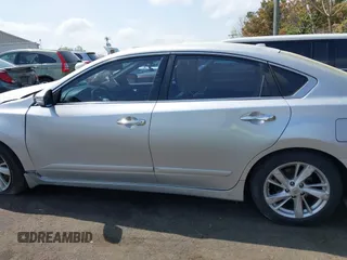 2014 Nissan Altima 2.5 S with VIN 1N4AL3AP1EC418216, listed as a IAAI auction lot 41935561 with 124,488 mi miles. Bid and sale history available at carsss.com. Image 14.