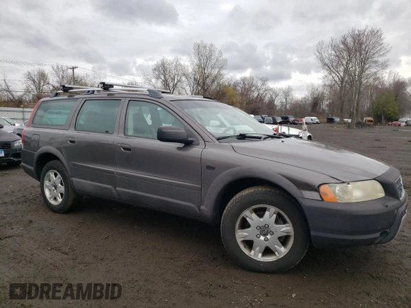 2005 Volvo XC70 with VIN YV1SZ592651175512, listed as a Copart auction lot 52962005 with 133,893 mi miles and Salvage Title. Bid and sale history available at DreamBid. Image 4.