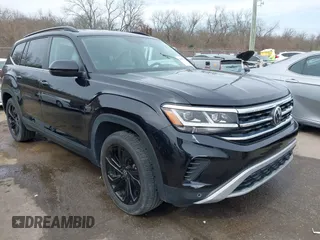 2022 Volkswagen Atlas 3.6L V6 SE w/Technology with VIN 1V2HR2CA9NC548835, listed as a IAAI auction lot 41532251 with 22,354 mi miles. Bid and sale history available at carsss.com. Image 1.