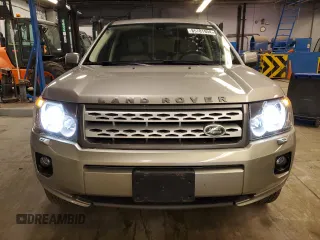 2011 Land Rover LR2 HSE with VIN SALFT2BN4BH217506, listed as a Copart auction lot 85781994 with 103,758 mi miles and Clean Title. Bid and sale history available at DreamBid. Image 5.