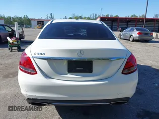 2016 Mercedes-Benz C 300 z VIN 55SWF4JB3GU155524, wystawiony jako IAAI lot #42039740 z przebiegiem 191 469 mil mil oraz . Historia ofert i sprzedaży dostępna na DreamBid. Obrazek 17.