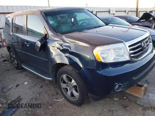 2012 Honda Pilot EX-L with VIN 5FNYF4H68CB002750, listed as a IAAI auction lot 41184212 with 227,798 mi miles. Bid and sale history available at carsss.com. Image 1.