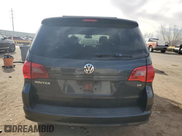 2011 Volkswagen Routan SE with VIN 2V4RW3DGXBR642528, listed as a Copart auction lot 45082055 with 167,067 mi miles and Salvage title. Bid and sale history available at DreamBid. Image 6.