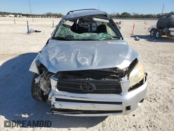 2006 Toyota RAV4 with VIN JTMBD33V866011775, listed as a Copart auction lot 42200255 with 163,676 mi miles and Salvage Title. Bid and sale history available at carsss.com. Image 5.