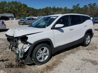 2020 GMC Terrain SLE with VIN 3GKALTEV2LL301902, listed as a Copart auction lot 47677615 with 117,068 mi miles and Salvage Title. Bid and sale history available at carsss.com. Image 1.