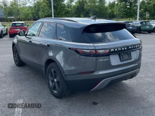 2018 Land Rover Range Rover Velar S z VIN SALYB2RX1JA778174, wystawiony jako Copart lot #59567875 z przebiegiem 74 406 mil mil oraz Czysty tytuł • Clean title. Historia ofert i sprzedaży dostępna na DreamBid. Obrazek 3.