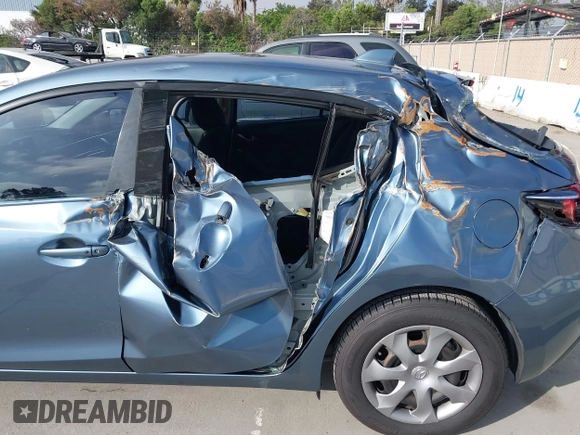 2014 Mazda 3 i Grand Touring with VIN JM1BM1M72E1201071, listed as a IAAI auction lot 42087477 with 127,111 mi miles and . Bid and sale history available at DreamBid. Image 6.
