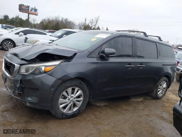 2016 Kia Sedona LX with VIN KNDMB5C17G6107373, listed as a IAAI auction lot 41555528 with 140,698 mi miles. Bid and sale history available at carsss.com. Image 14.