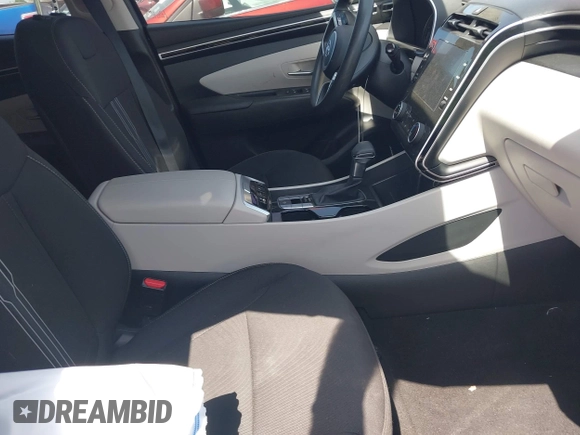 2023 Hyundai Tucson SEL z VIN 5NMJBCAE3PH204442, wystawiony jako IAAI lot #41831450 z przebiegiem 50 812 mil mil oraz . Historia ofert i sprzedaży dostępna na DreamBid. Obrazek 5.