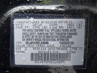 2013 Nissan Sentra SR with VIN 3N1AB7AP0DL648596, listed as a IAAI auction lot 41543087 with 149,614 mi miles. Bid and sale history available at carsss.com. Image 9.