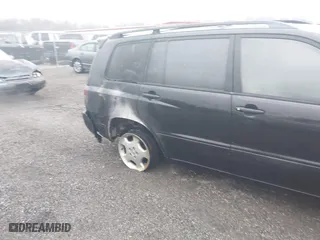 2006 Toyota Highlander w/3rd Row with VIN JTEEP21A360149298, listed as a IAAI auction lot 41451645 with 143,620 mi miles. Bid and sale history available at carsss.com. Image 6.