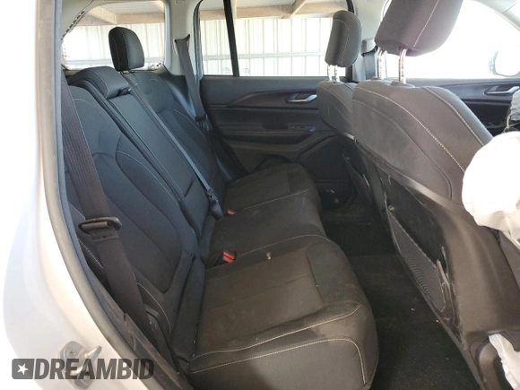 2023 Jeep Grand Cherokee Laredo z VIN 1C4RJGAG7PC535294, wystawiony jako Copart lot #87948155 z przebiegiem 43 469 mil mil oraz Czysty tytuł • Clean title. Historia ofert i sprzedaży dostępna na DreamBid. Obrazek 11.