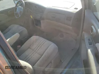 1998 Toyota Sienna CE with VIN 4T3GF19C6WU042953, listed as a Copart auction lot 80800754 with 165,109 mi miles and Clean Title. Bid and sale history available at carsss.com. Image 8.