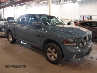 2015 Ram 1500 Sport z VIN 1C6RR7MT3FS756386, wystawiony jako IAAI lot #41793591 z przebiegiem 233 616 mil mil oraz . Historia ofert i sprzedaży dostępna na DreamBid. Obrazek 1.