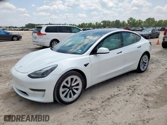2021 Tesla Model 3 Long Range z VIN 5YJ3E1EB1MF049049, wystawiony jako Copart lot #58432885 z przebiegiem 22 185 mil mil oraz Szkoda całkowita • Salvage title. Historia ofert i sprzedaży dostępna na DreamBid. Obrazek 1.