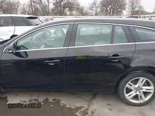 2015 Volvo V60 z VIN YV1612SM8F1222138, wystawiony jako IAAI lot #41212660 z przebiegiem 88 174 mil mil oraz . Historia ofert i sprzedaży dostępna na DreamBid. Obrazek 14.