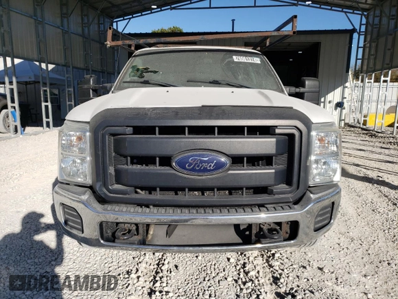 2016 Ford Super Duty F-250 SRW XL with VIN 1FDBF2A64GEC05741, listed as a Copart auction lot 76561374 with 211,441 mi miles and Clean Title. Bid and sale history available at carsss.com. Image 5.