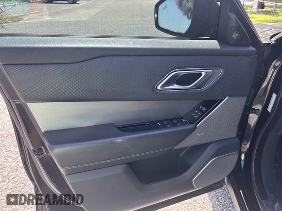 2019 Land Rover Range Rover Velar R-Dynamic SE with VIN SALYL2FV1KA210203, listed as a IAAI auction lot 42564130 with 40,763 mi miles and . Bid and sale history available at DreamBid. Image 14.
