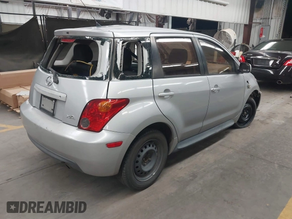 2004 Scion xA z VIN JTKKT624840052476, wystawiony jako IAAI lot #41785953 z przebiegiem Nie podano mil oraz . Historia ofert i sprzedaży dostępna na DreamBid. Obrazek 4.