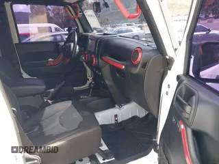 2017 Jeep Wrangler Unlimited Sahara z VIN 1C4BJWEG5HL731242, wystawiony jako IAAI lot #41891017 z przebiegiem 97 097 mil mil oraz . Historia ofert i sprzedaży dostępna na DreamBid. Obrazek 5.