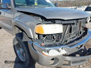 2003 GMC Sierra 1500HD SLE z VIN 1GTGK13U43F230834, wystawiony jako IAAI lot #41281221 z przebiegiem 213 362 mil mil oraz . Historia ofert i sprzedaży dostępna na DreamBid. Obrazek 21.