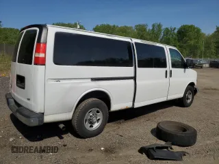 2008 Chevrolet Express Passenger with VIN 1GAHG39K981177228, listed as a Copart auction lot 55031385 with 274,971 mi miles and Salvage title. Bid and sale history available at DreamBid. Image 3.