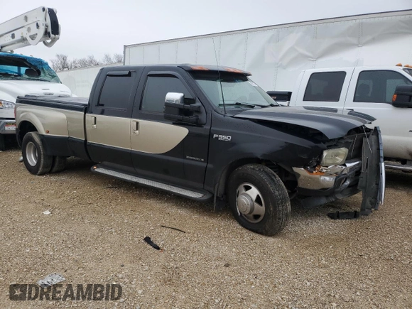 2001 Ford F-350 XL with VIN 1FTWW32F21EA24316, listed as a Copart auction lot 43617375 with 485,052 mi miles and Salvage title. Bid and sale history available at DreamBid. Image 4.