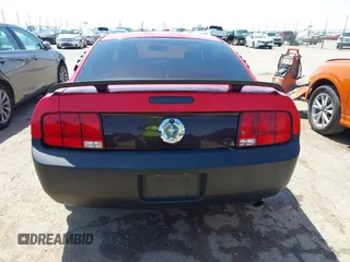 2007 Ford Mustang Deluxe with VIN 1ZVFT80N575345515, listed as a IAAI auction lot 42008753 with 165,871 mi miles and . Bid and sale history available at DreamBid. Image 17.