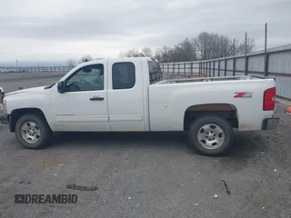 2013 Chevrolet Silverado 1500 LT with VIN 1GCRKSE76DZ404277, listed as a IAAI auction lot 41737878 with 204,921 mi miles and . Bid and sale history available at DreamBid. Image 14.