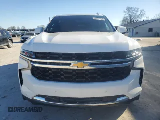 2022 Chevrolet Suburban LS z VIN 1GNSKBKD4NR211131, wystawiony jako Copart lot #46851175 z przebiegiem 47 808 mil mil oraz Szkoda całkowita • Salvage title. Historia ofert i sprzedaży dostępna na DreamBid. Obrazek 5.