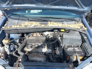1998 Toyota Sienna LE with VIN 4T3ZF13C5WU028625, listed as a IAAI auction lot 41596901 with 139,903 mi miles. Bid and sale history available at carsss.com. Image 10.