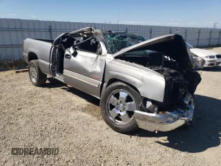 2006 Chevrolet Silverado SS z VIN 2GCEC19N261117884, wystawiony jako Copart lot #70653254 z przebiegiem 96 213 mil mil oraz Nie do naprawy. Historia ofert i sprzedaży dostępna na DreamBid. Obrazek 4.