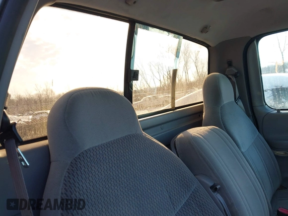 1997 Ford F-150 XL with VIN 1FTDF08W5VKD47103, listed as a IAAI auction lot 41345739 with 209,732 mi miles. Bid and sale history available at carsss.com. Image 8.