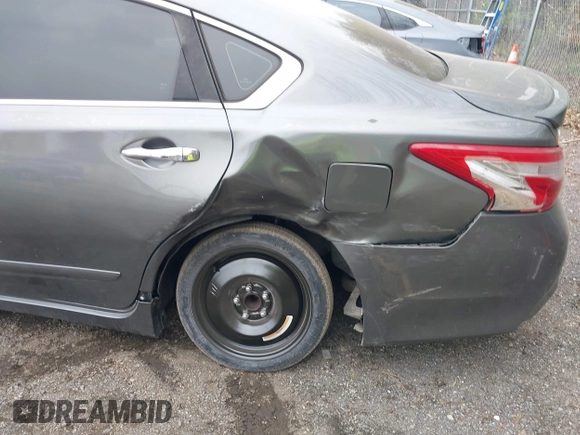 2016 Nissan Altima SR with VIN 1N4AL3AP2GC205455, listed as a IAAI auction lot 42012932 with 98,490 mi miles and . Bid and sale history available at carsss.com. Image 6.