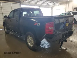 2011 Chevrolet Silverado 1500 LT with VIN 3GCPKSE32BG361042, listed as a Copart auction lot 54017925 with 162,912 mi miles and Salvage Title. Bid and sale history available at DreamBid. Image 2.